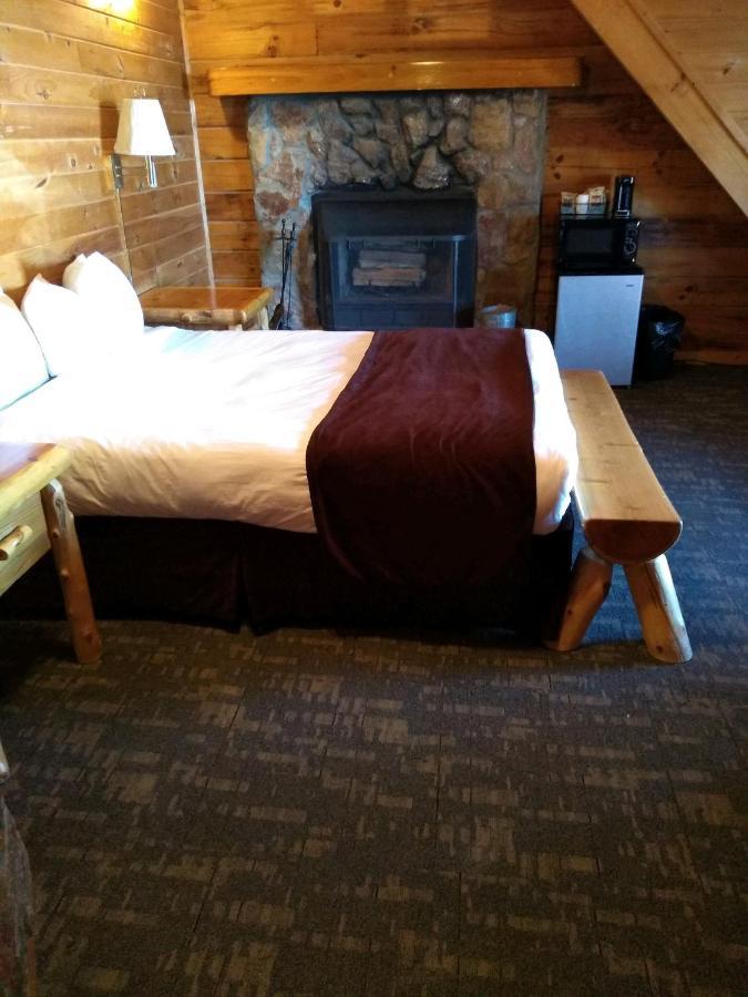 Mountain Top Inn And Resort Warm Springs Exteriör bild